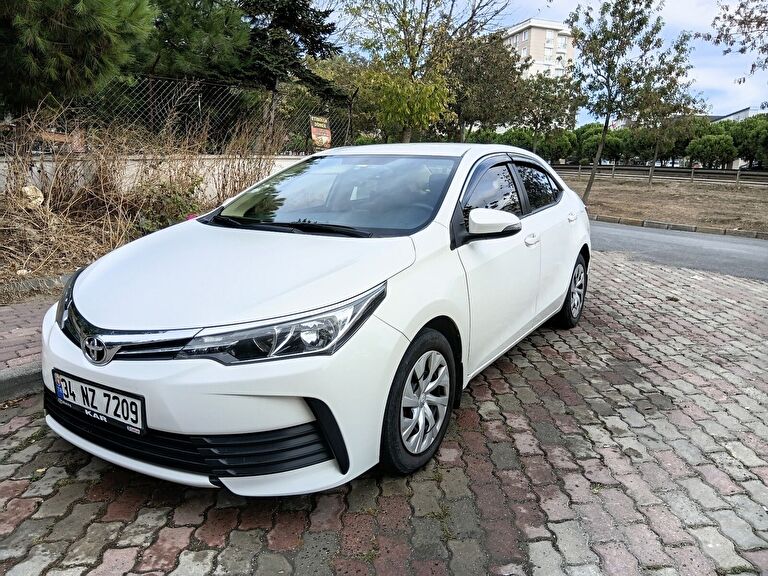 TOYOTA COROLLA