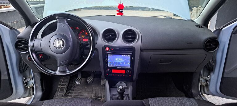SEAT CORDOBA