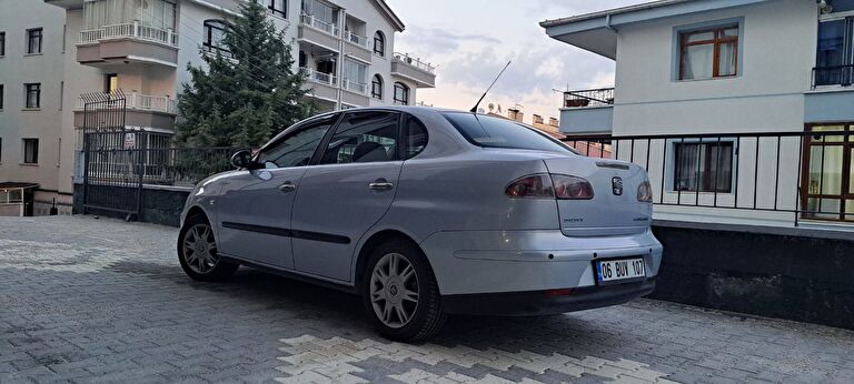 SEAT CORDOBA