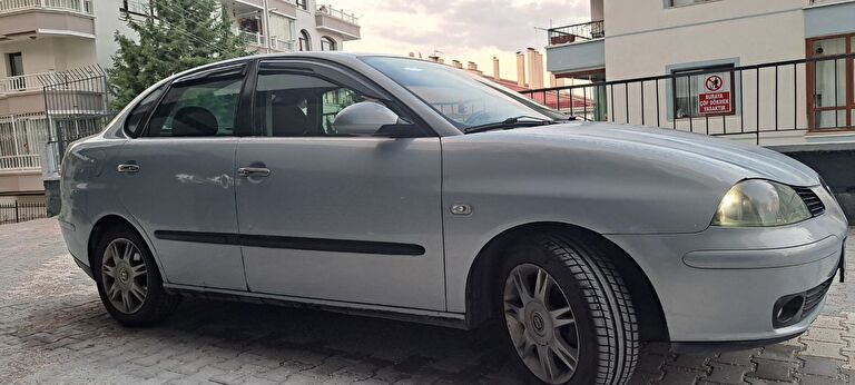 SEAT CORDOBA