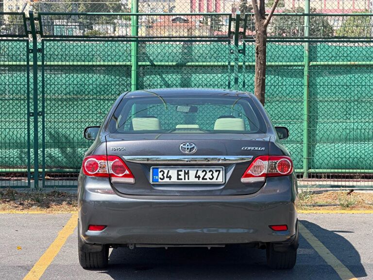 TOYOTA COROLLA