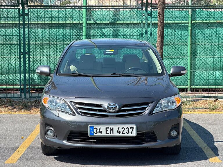 TOYOTA COROLLA