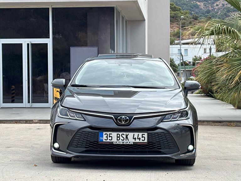 TOYOTA COROLLA