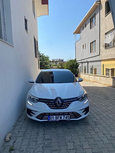 RENAULT MEGANE