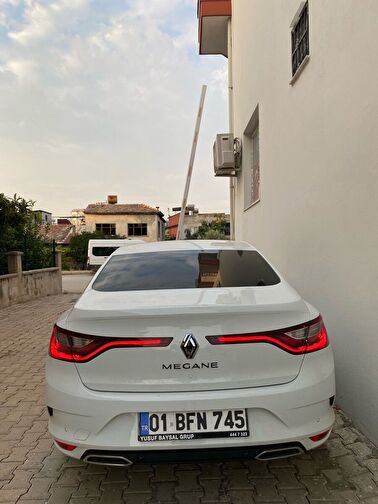 RENAULT MEGANE