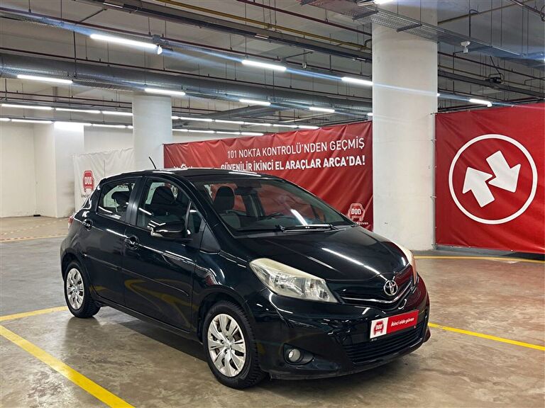 TOYOTA YARIS