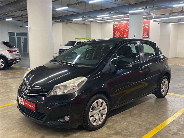TOYOTA YARIS