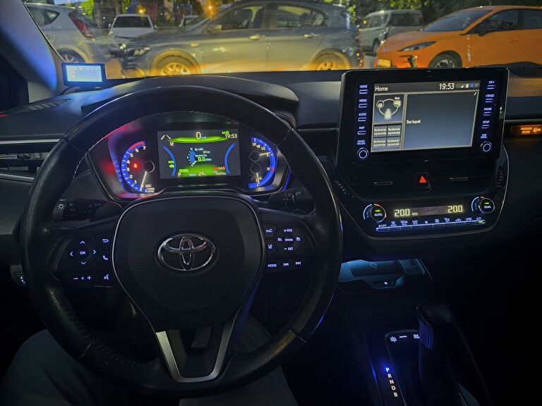 TOYOTA COROLLA