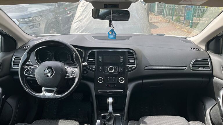 RENAULT MEGANE