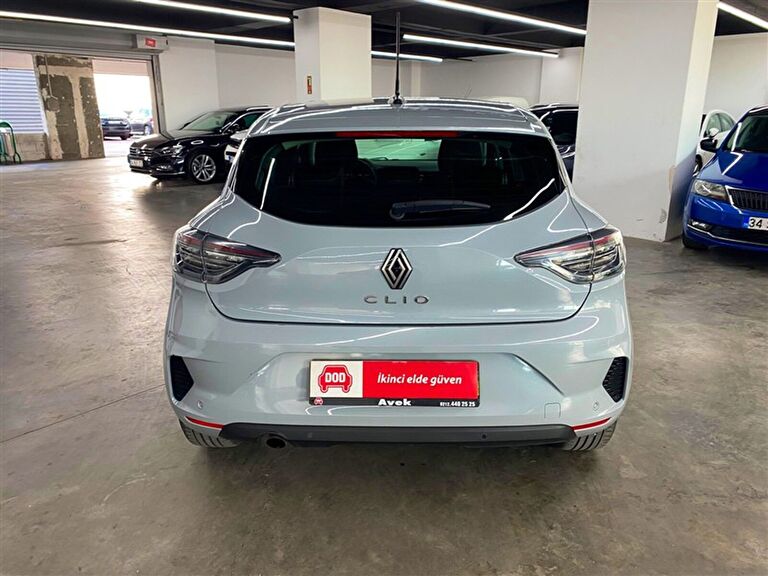 RENAULT CLIO