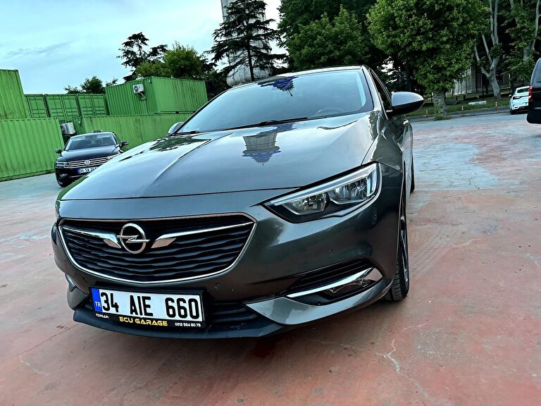 OPEL INSIGNIA