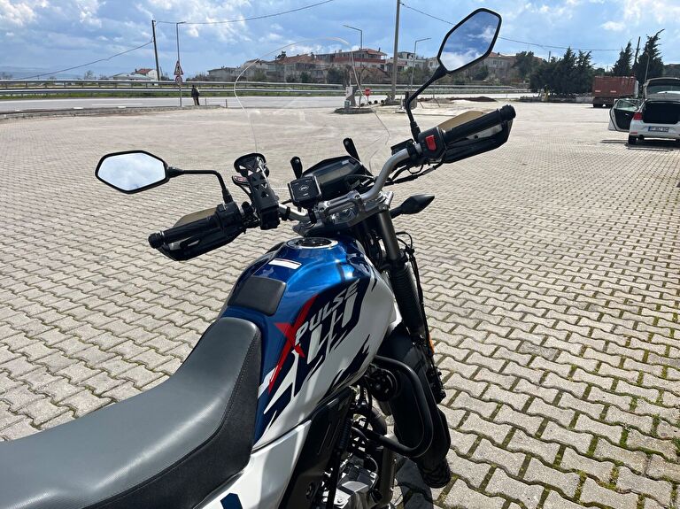 Hero XPulse 200 4V Pro