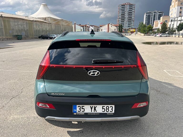 HYUNDAI BAYON