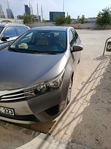 TOYOTA COROLLA