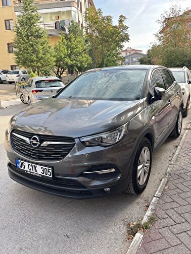 OPEL GRANDLAND X