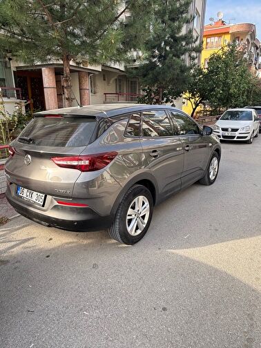 OPEL GRANDLAND X