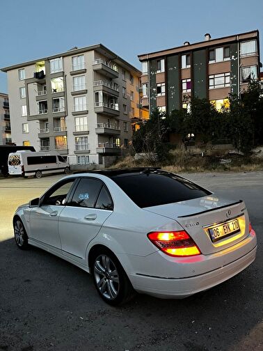 MERCEDES-BENZ C-SERISI