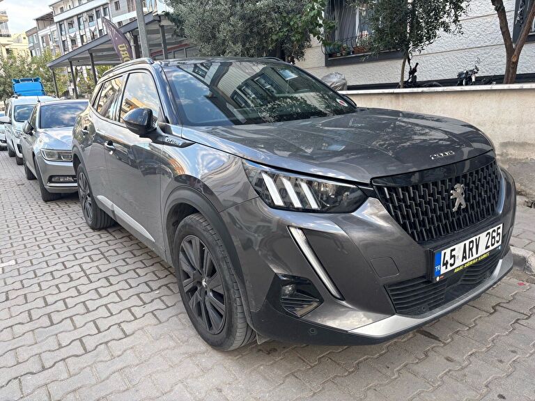 PEUGEOT 2008