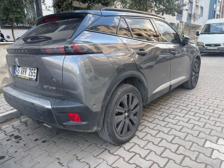 PEUGEOT 2008
