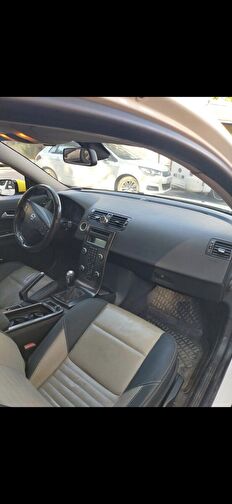 VOLVO C30
