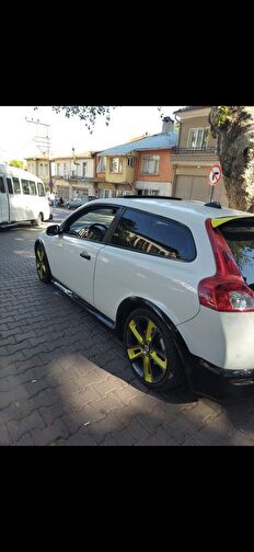 VOLVO C30