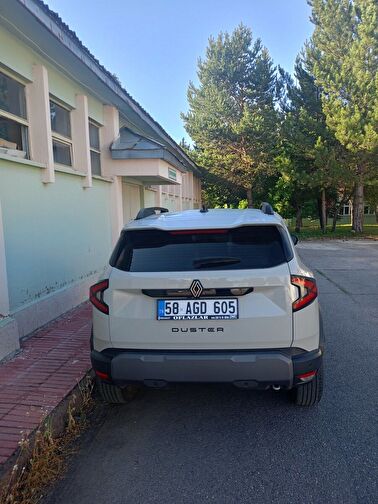 RENAULT DUSTER
