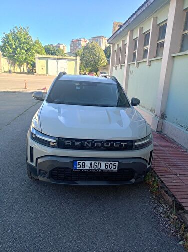 RENAULT DUSTER