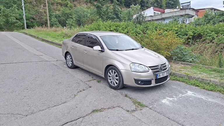 VOLKSWAGEN JETTA