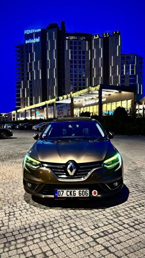 RENAULT MEGANE