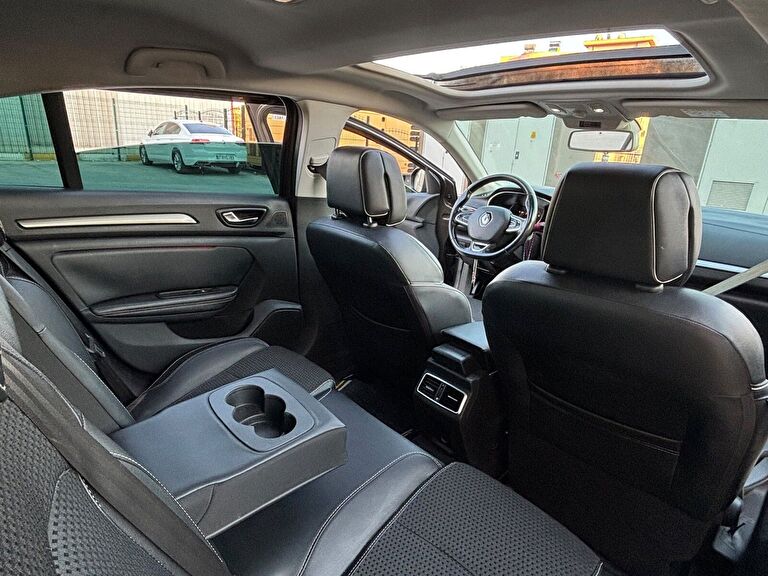 RENAULT MEGANE