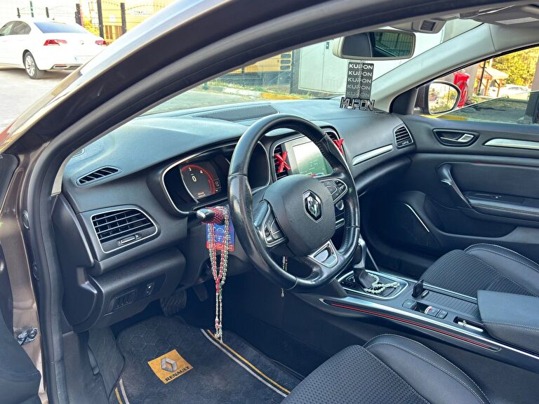 RENAULT MEGANE
