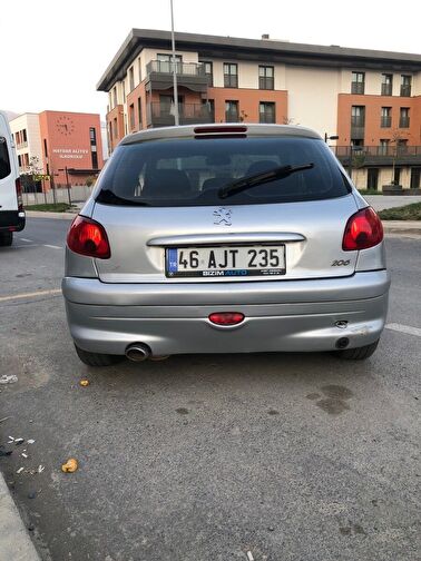 PEUGEOT 206
