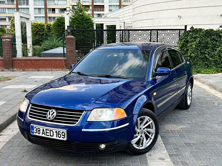 VOLKSWAGEN PASSAT