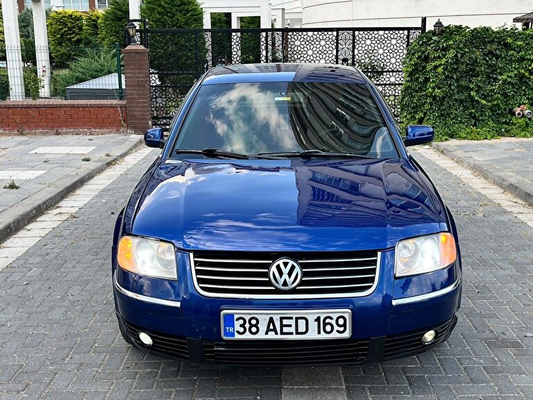 VOLKSWAGEN PASSAT