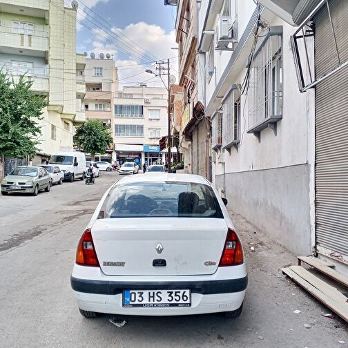 RENAULT CLIO