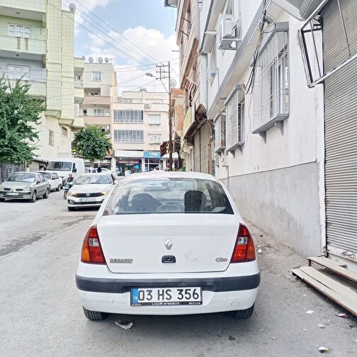 RENAULT CLIO