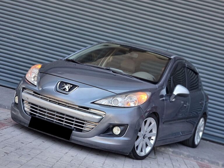 PEUGEOT 207