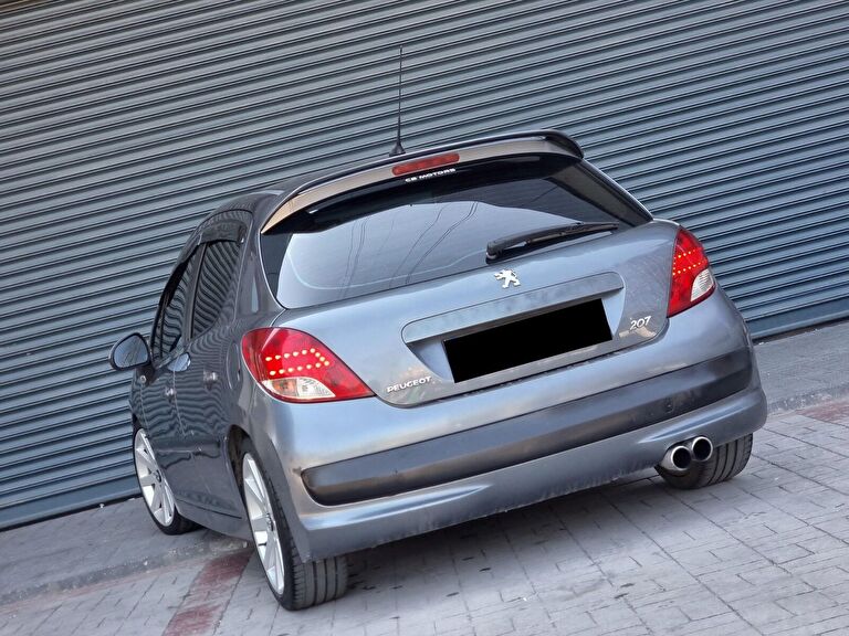PEUGEOT 207