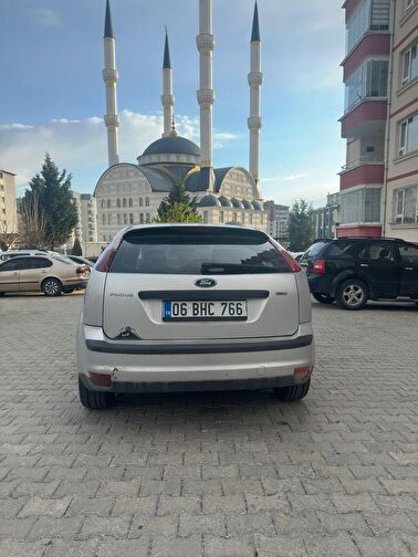 FORD FOCUS