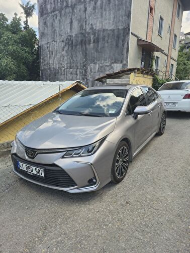 TOYOTA COROLLA
