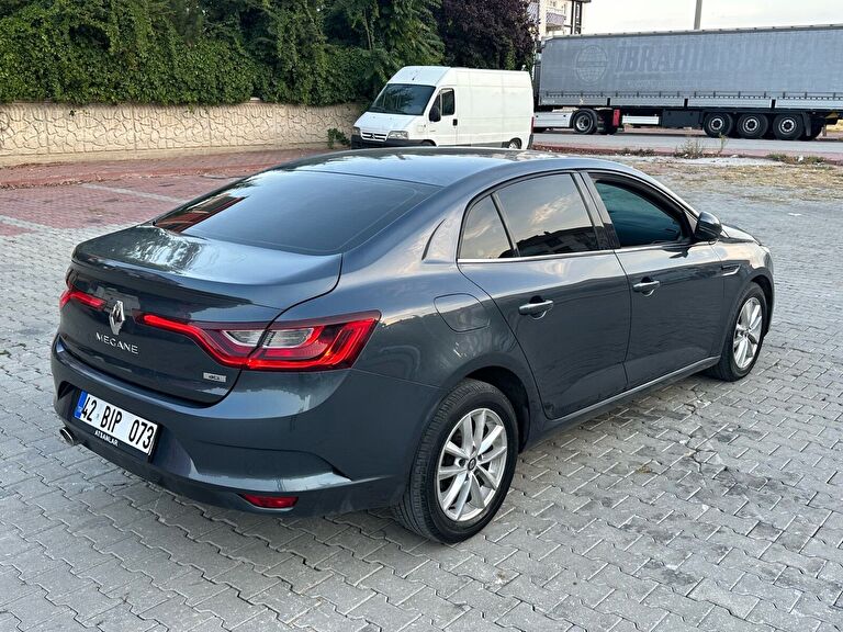 RENAULT MEGANE
