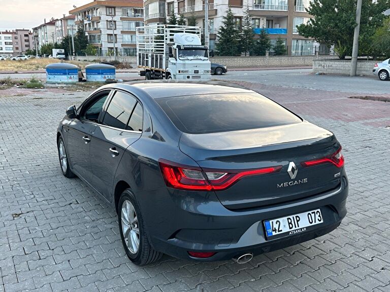 RENAULT MEGANE