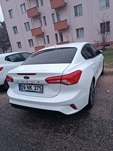 FORD FOCUS