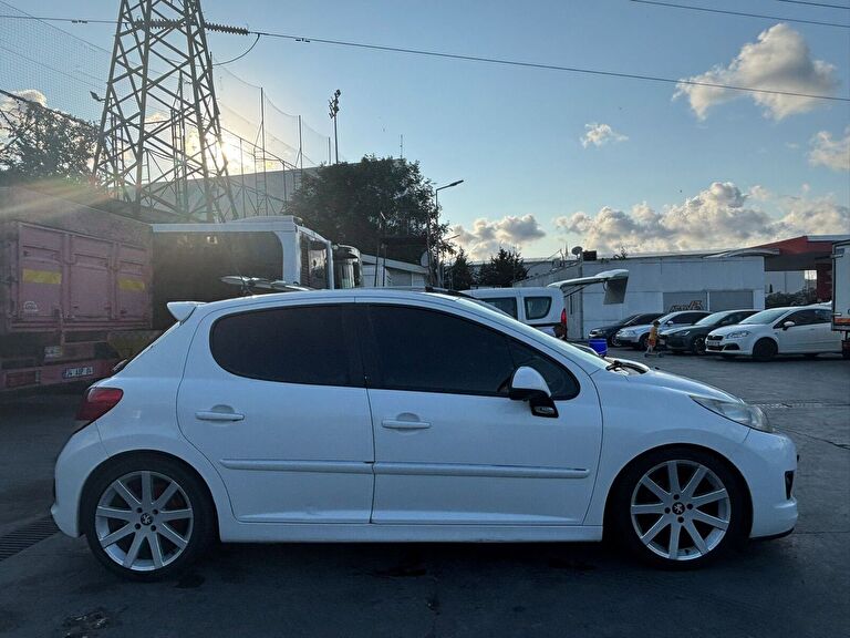 PEUGEOT 207