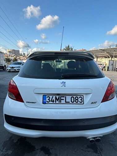 PEUGEOT 207