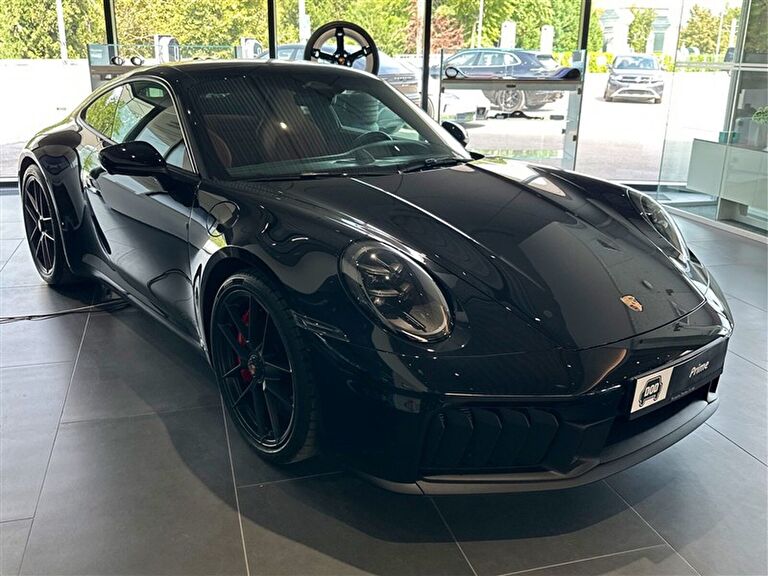 PORSCHE 911