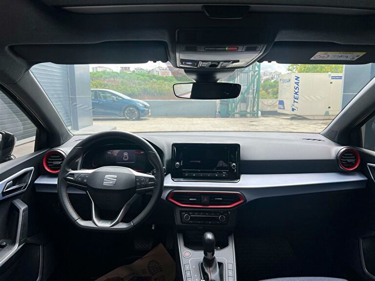 SEAT IBIZA