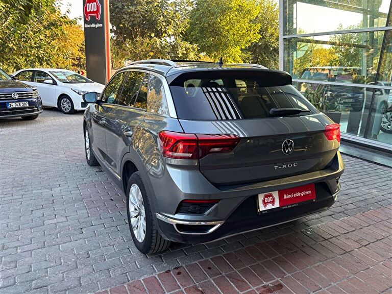 VOLKSWAGEN T-ROC