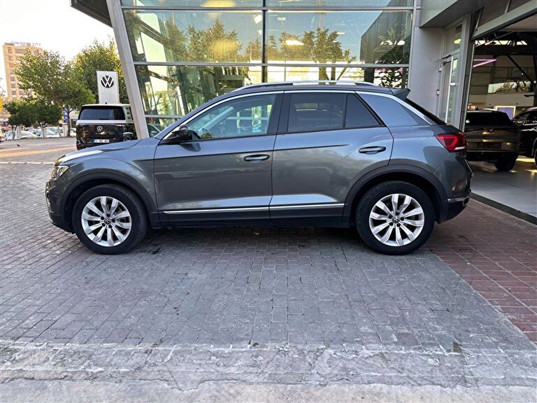 VOLKSWAGEN T-ROC