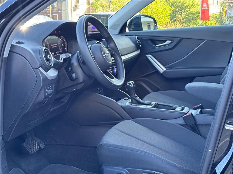 AUDI Q2